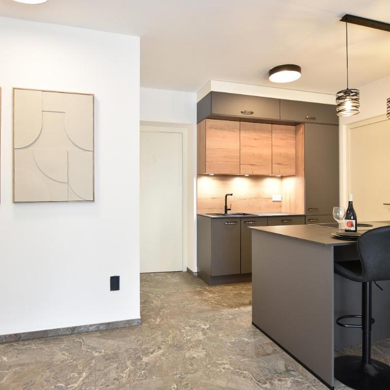 Jacuzzi Suite Appartement bei Meran - One-Bedroom Apartment - 5