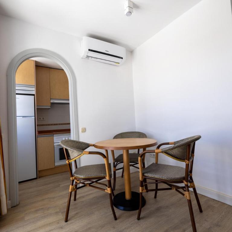 Fuentepark Apartments - One-Bedroom Apartment Double Or Twin - 39