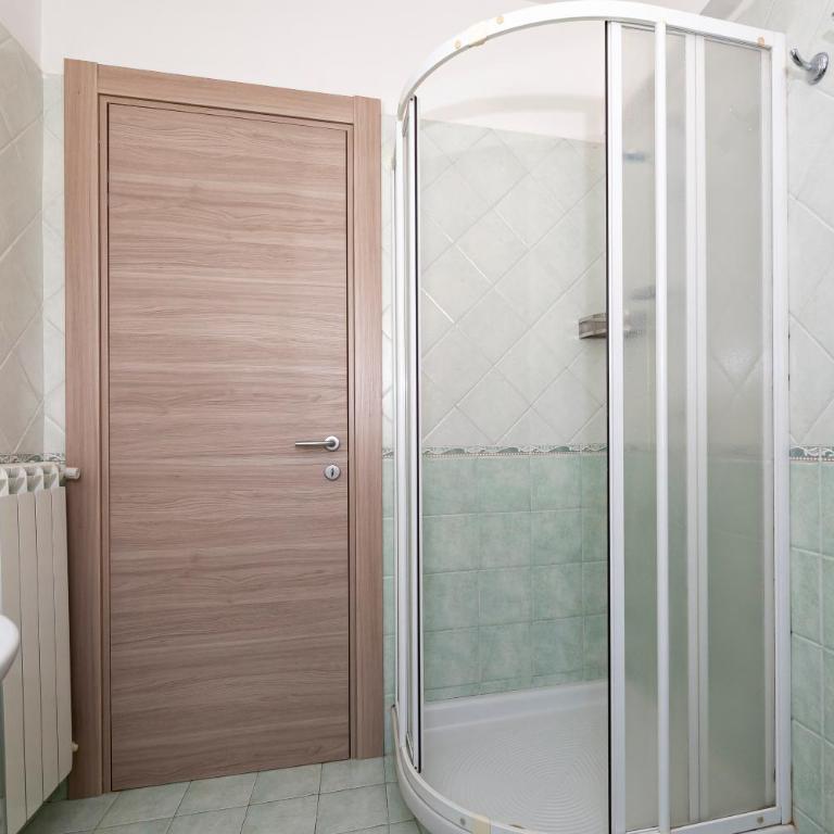 Appartamenti KAORA - Appartamento con 2 Camere da Letto e Balcone - 3