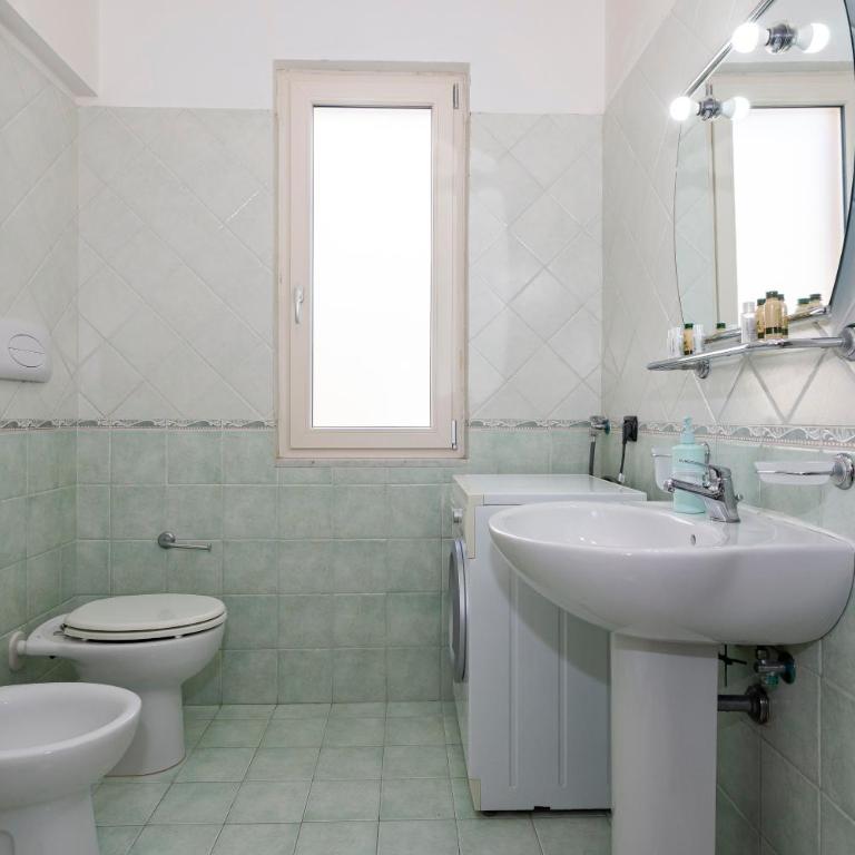 Appartamenti KAORA - Appartamento con 2 Camere da Letto e Balcone - 4