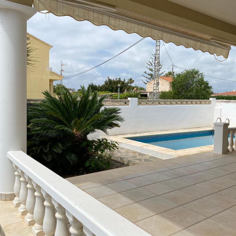 ROCA PLANA COSTA NORD - Five-Bedroom House - 5