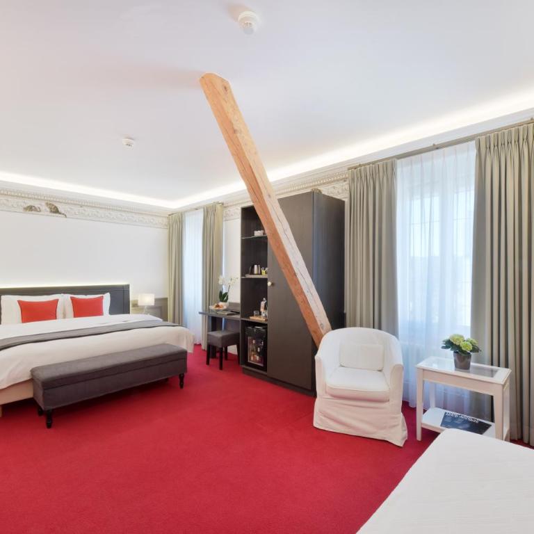 Golf Hotel René Capt - Superior Dreibettzimmer mit Stadtblick - 2