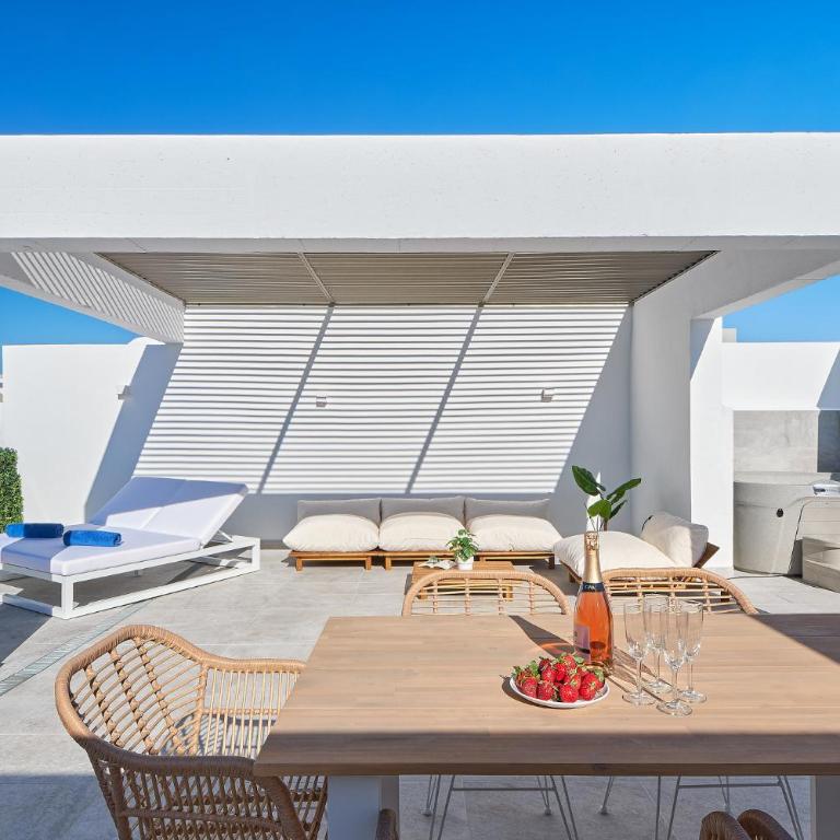 Vitania I Resort Penthouse with Jacuzzi - Two-Bedroom Apartment with Balcony and Terrace - 20