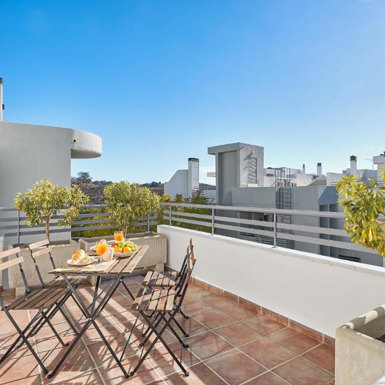 Vitania I Resort Penthouse with Jacuzzi - Two-Bedroom Apartment with Balcony and Terrace - 26