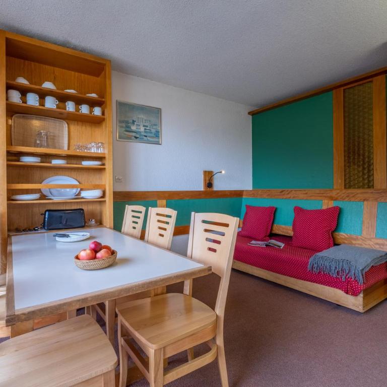Résidence Pierre & Vacances Les Bleuets - Studio avec Couchage en Alcôve (4 Personnes) - Vue sur Vallée - 3