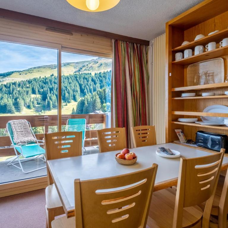 Résidence Pierre & Vacances Les Bleuets - Studio avec Couchage en Alcôve (4 Personnes) - Vue sur Vallée - 2