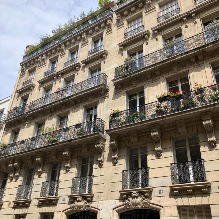 Chambre capitale Saint Lazare - Chambre Double avec Salle de Bains Privative - 6