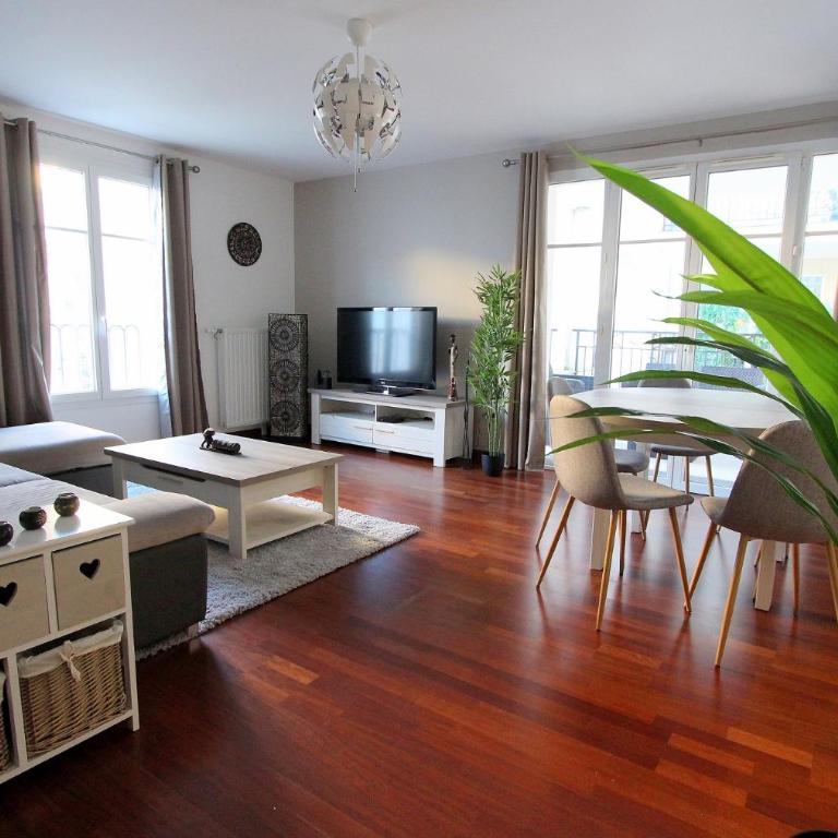 TRIANONS5 6 ppl apartment - 15min walk Disneyland - Apartment mit 2 Schlafzimmern - 4