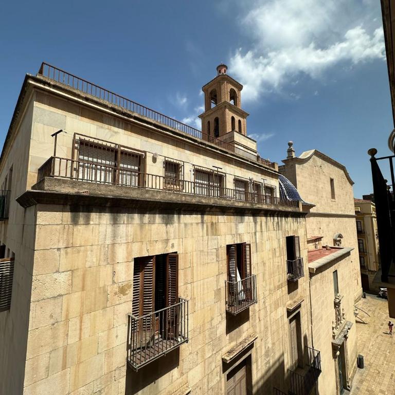 Plaza San Nicolas GAM - Five-Bedroom Deluxe Apartment - 10