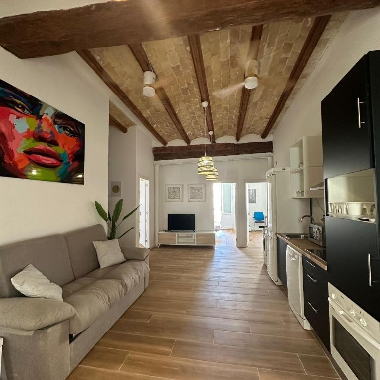 Plaza San Nicolas GAM - Five-Bedroom Deluxe Apartment - 3