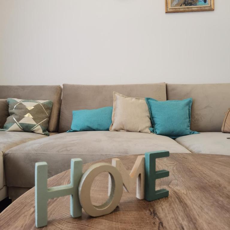 Venima luxury Seaview Pine Apartment - Two-Bedroom Apartment with Sea View - 1