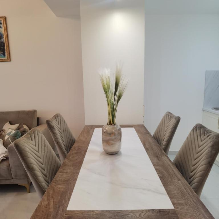 Venima luxury Seaview Pine Apartment - Two-Bedroom Apartment with Sea View - 12