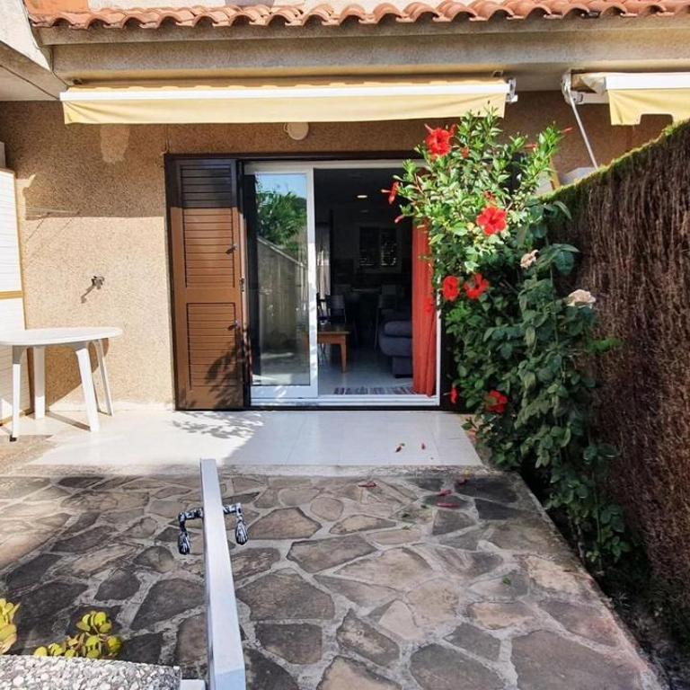 Apartamento dúplex con terraza y parking - Two-Bedroom Apartment - 11
