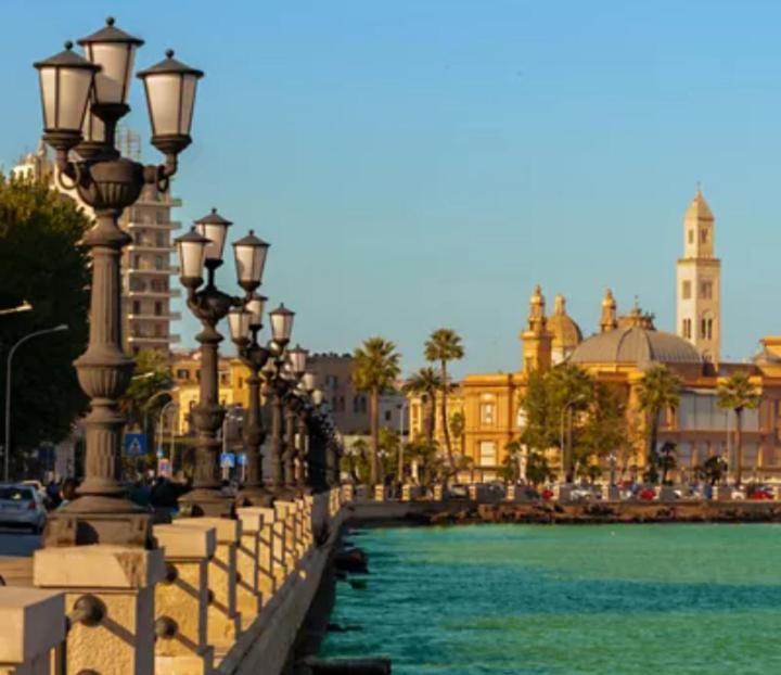 Palazzo in Corte - Nel cuore di Bari - Appartamento con 2 Camere da Letto - 36