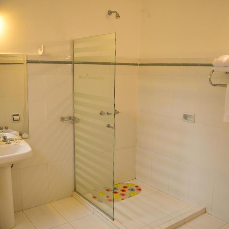 SBS Hotel & Spa - Triple Room - 10