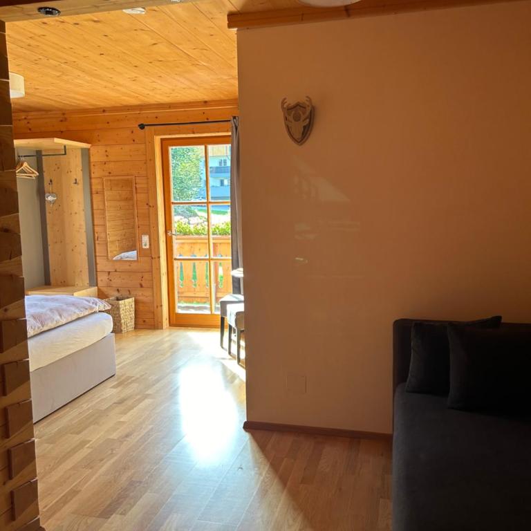 Haus Annabelle - Dreibettzimmer mit Balkon - 4