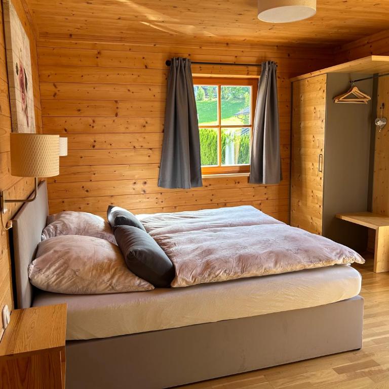 Haus Annabelle - Dreibettzimmer mit Balkon - 8