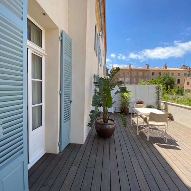 LILOU - Chambre Classique avec Terrasse - 2