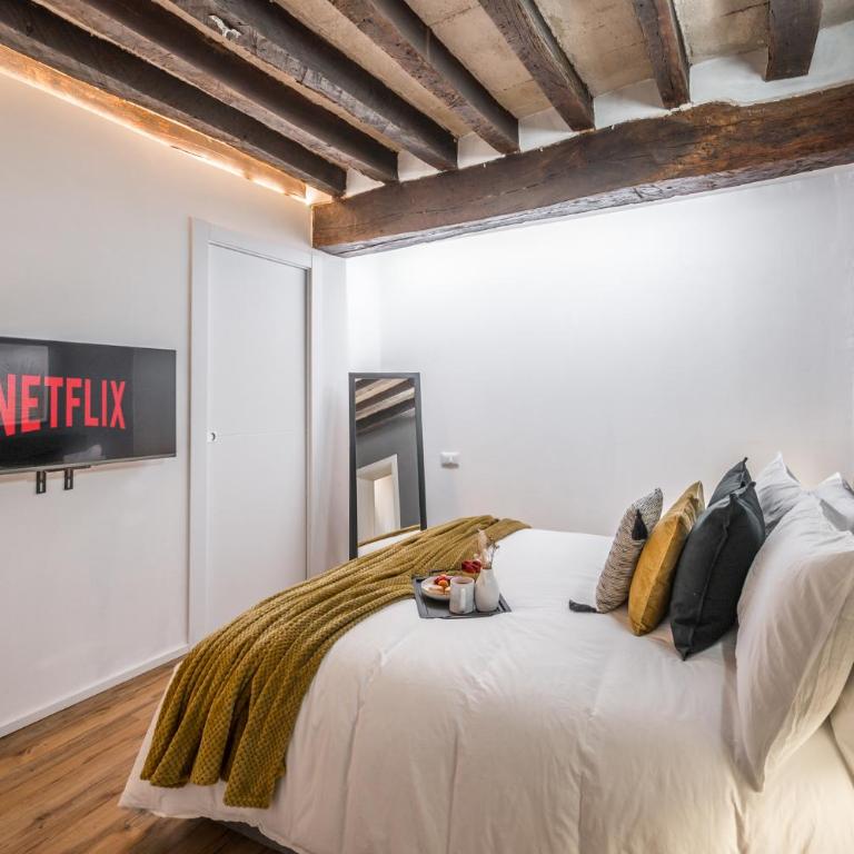 Design in Centro a Modena, pass parcheggio incluso, Appartamento Ciao Bella - Appartamento con 1 Camera da Letto - 2