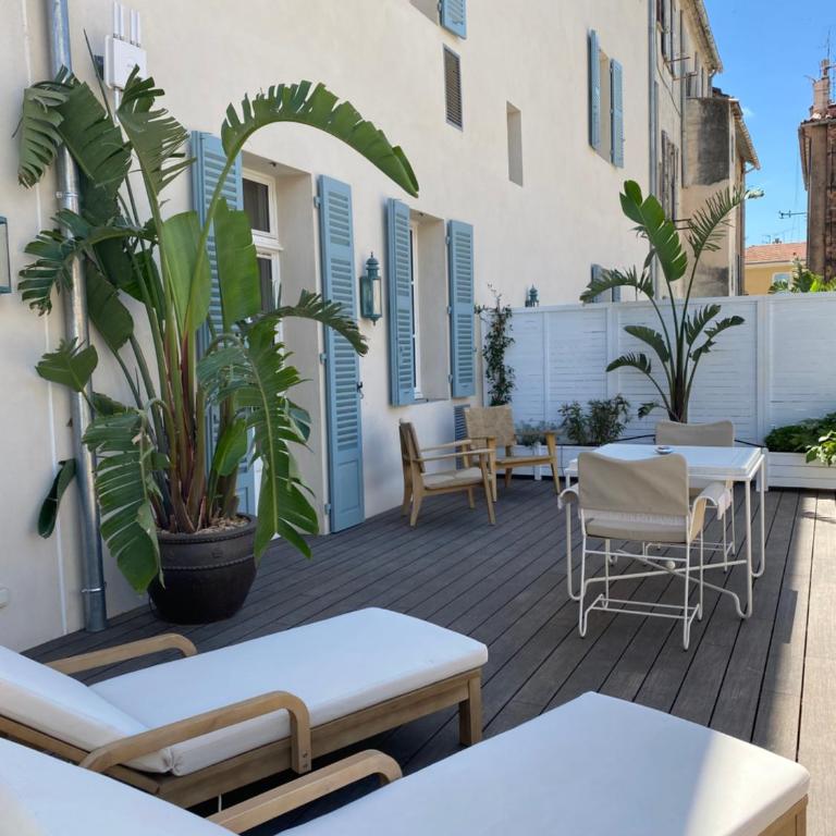 LILOU - Chambre de Luxe avec Terrasse - 2