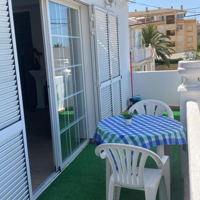 Chalet Denia playa primera linea - Four-Bedroom House - 32