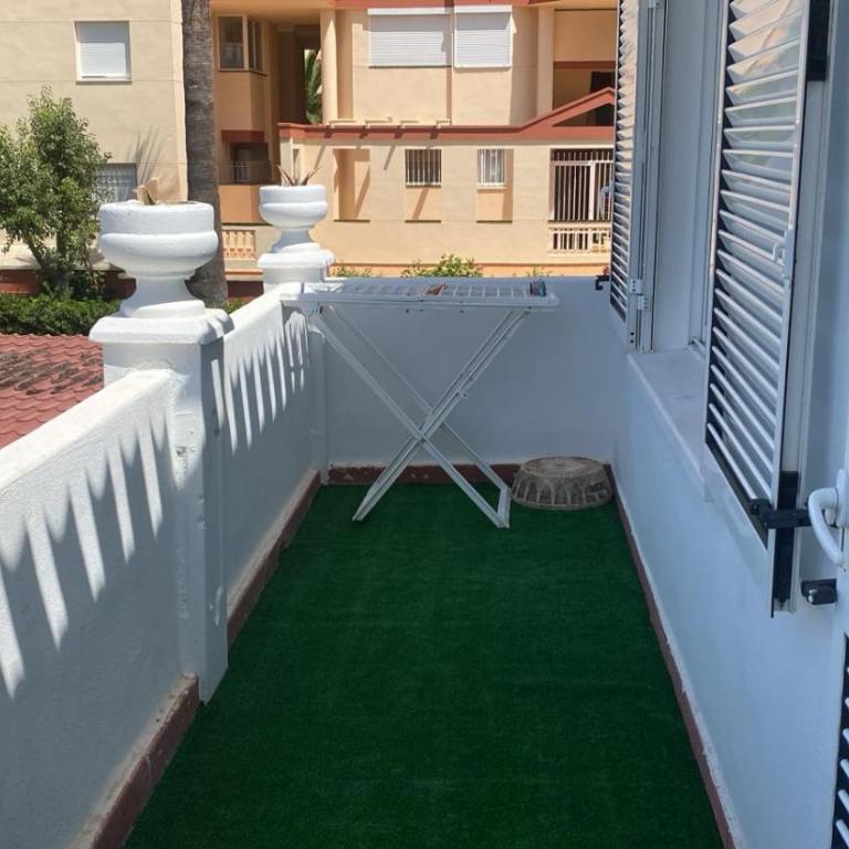 Chalet Denia playa primera linea - Four-Bedroom House - 35
