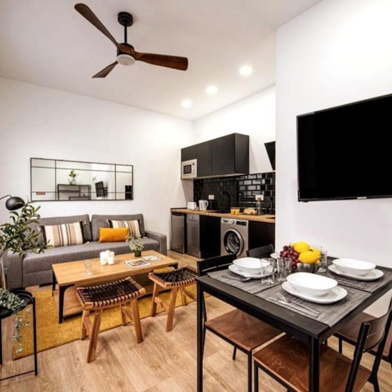 Alegría Urbana cerca de calle Alcalá - Two-Bedroom Apartment - 12