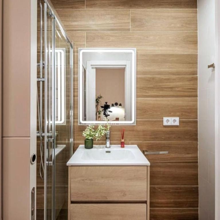Alegría Urbana cerca de calle Alcalá - Two-Bedroom Apartment - 16