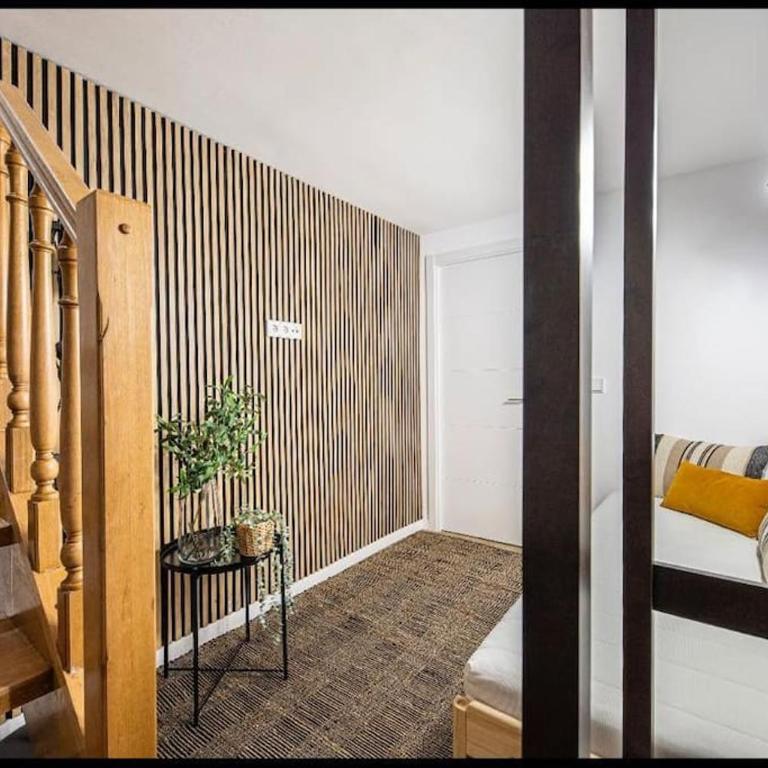 Alegría Urbana cerca de calle Alcalá - Two-Bedroom Apartment - 28
