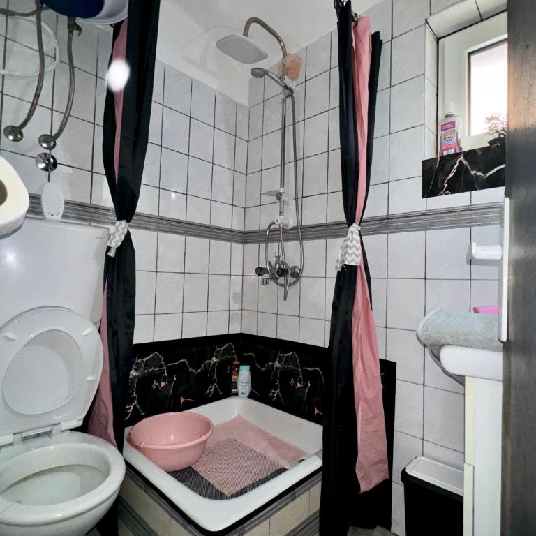ApartHotel Maxim - One-Bedroom Apartment with Sea View and Balcony - 10