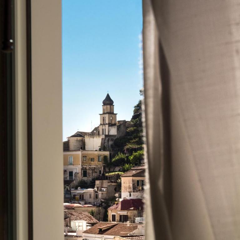 Amalfi Luxury House - Camera Matrimoniale con Balcone - 16