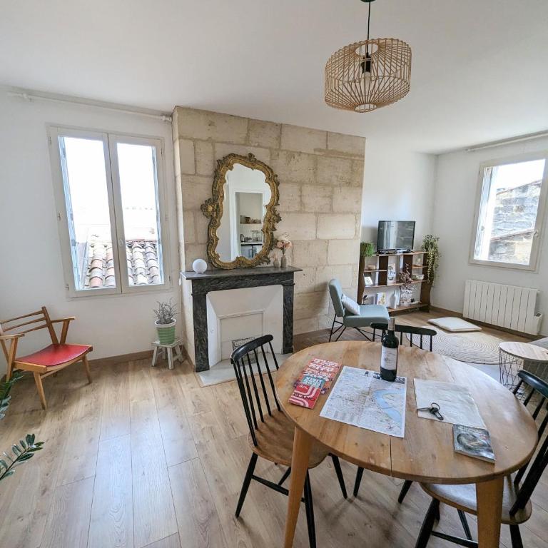 Cocon lumineux sous les toits de Bordeaux - Chambre Deluxe (2 Adultes + 1 Enfant) - 3