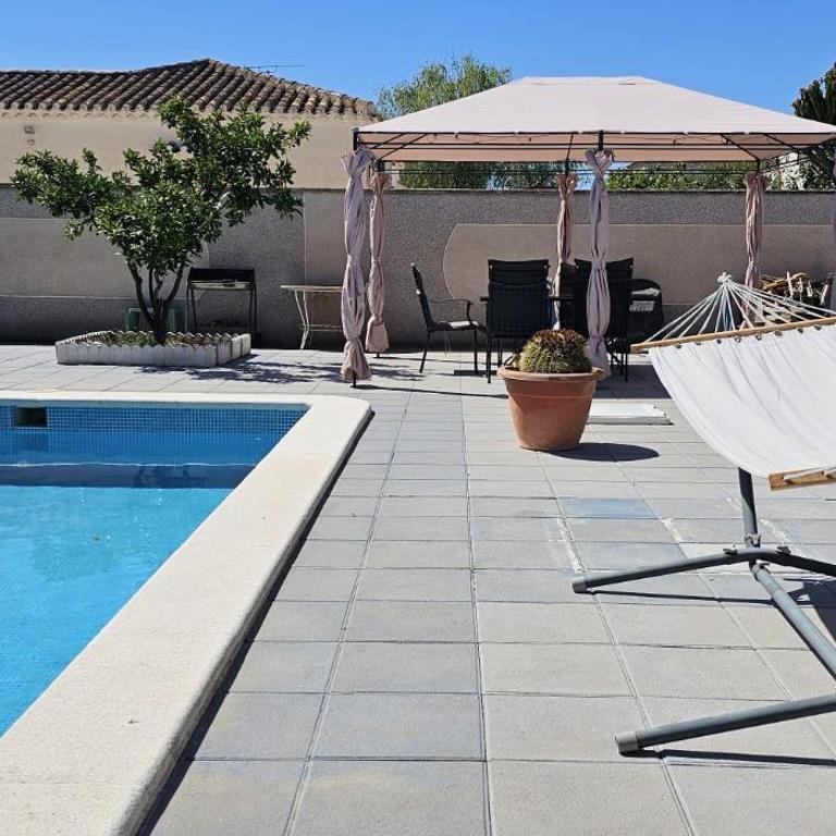Townhouse with shared pool - Vacation Home - 37