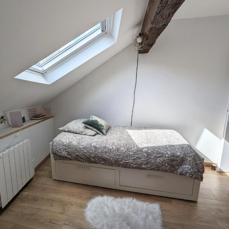 Cocon lumineux sous les toits de Bordeaux - Chambre Deluxe (2 Adultes + 1 Enfant) - 8