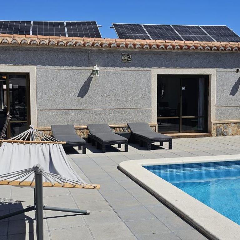 Townhouse with shared pool - Vacation Home - 20