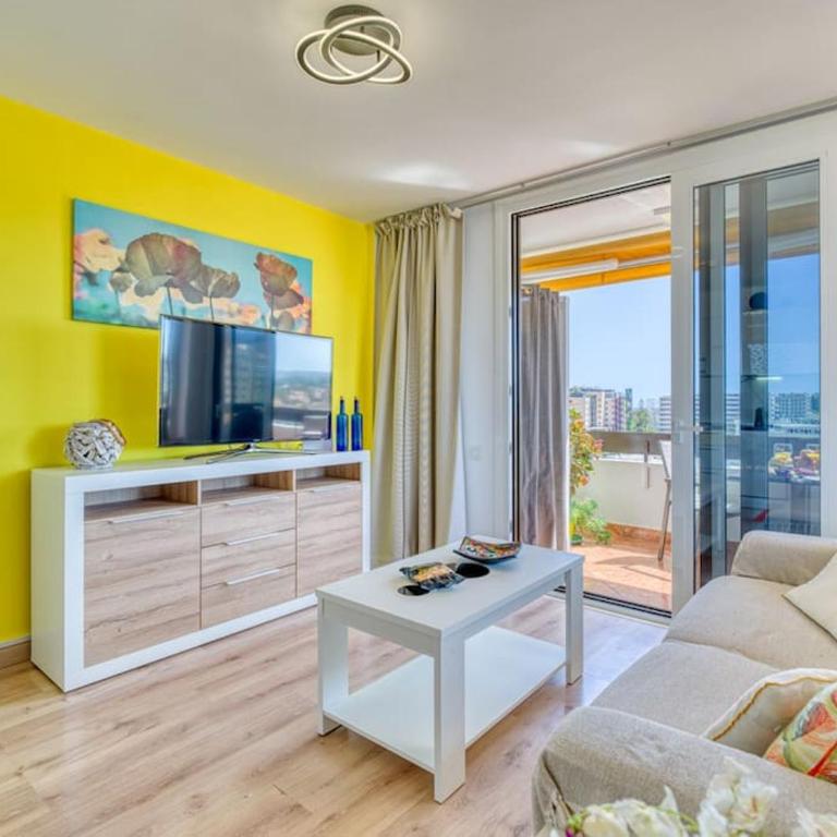 Las Arenas - ático con vistas panorámicas muy cerca de la playa - WiFi rápido - One-Bedroom Apartment - 4