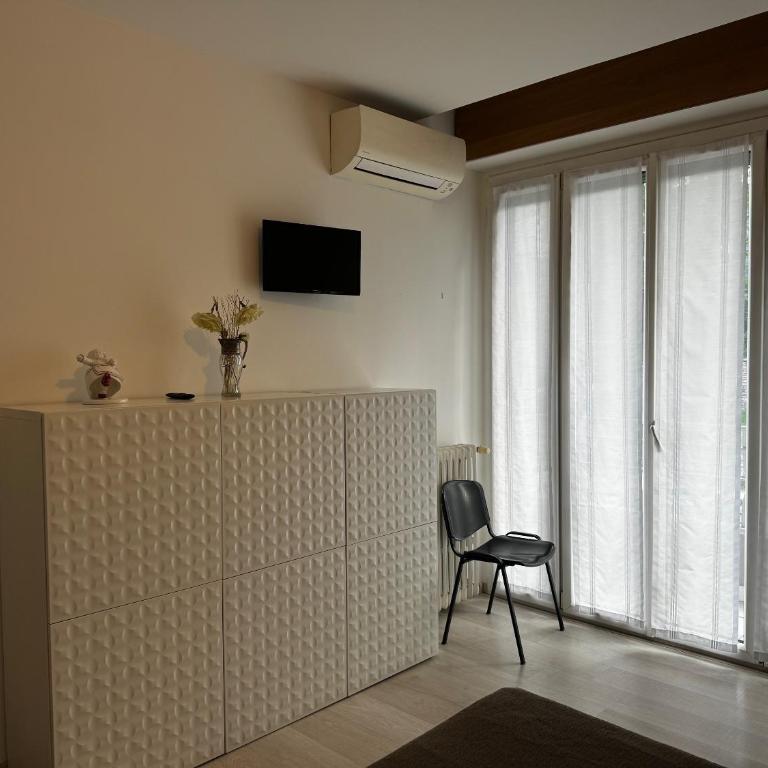 Residenza Manzoni Como Centre - Camera Matrimoniale con Bagno Privato - 7