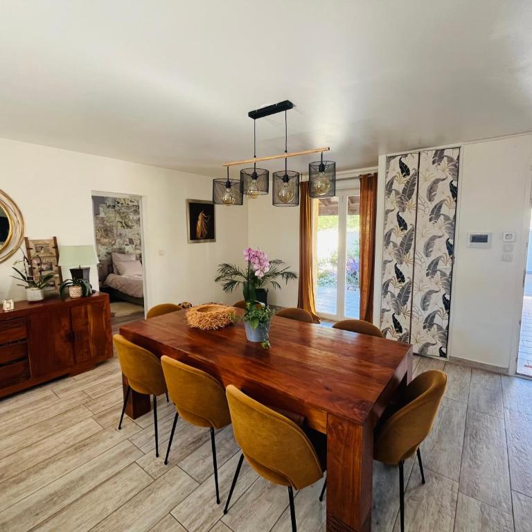 Charmante villa avec piscine chauffée, proximité des plages - Villa - 9