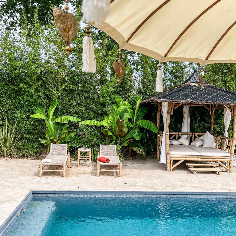 Charmante villa avec piscine chauffée, proximité des plages - Villa - 2