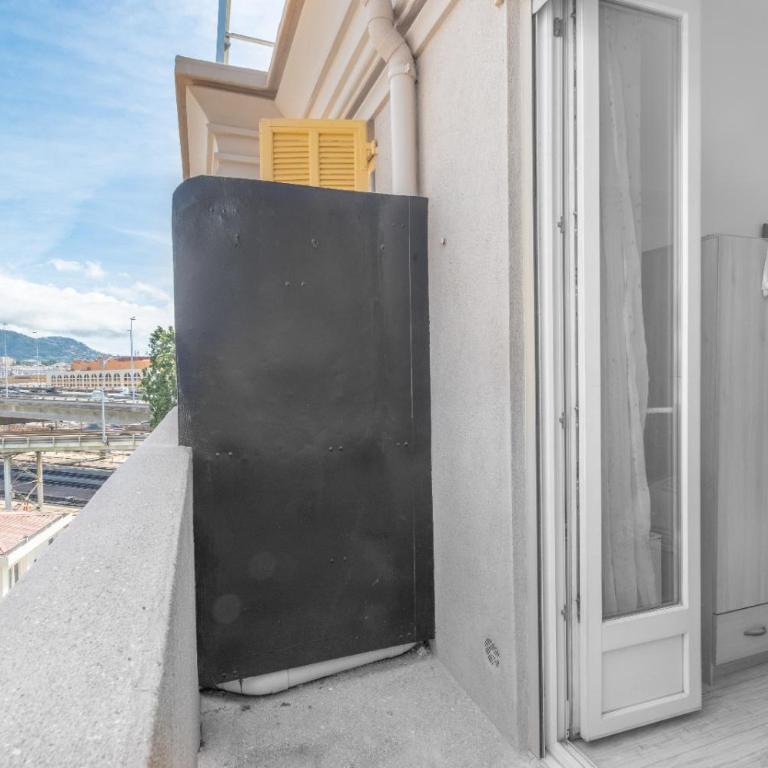 Nice Charmant 2 pièces - Appartement 2 Chambres avec Balcon - 6