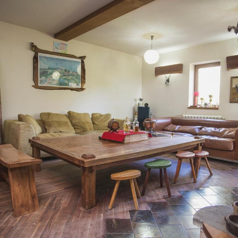Guesthouse Šejn - Seven-Bedroom House - 12