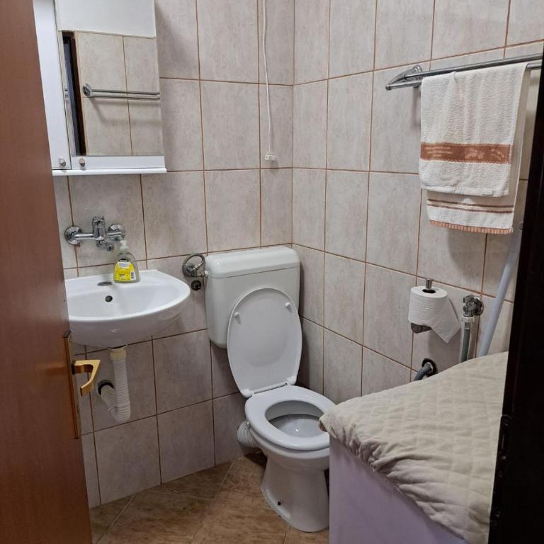 Veronika - One-Bedroom Apartment with Sea View - 3