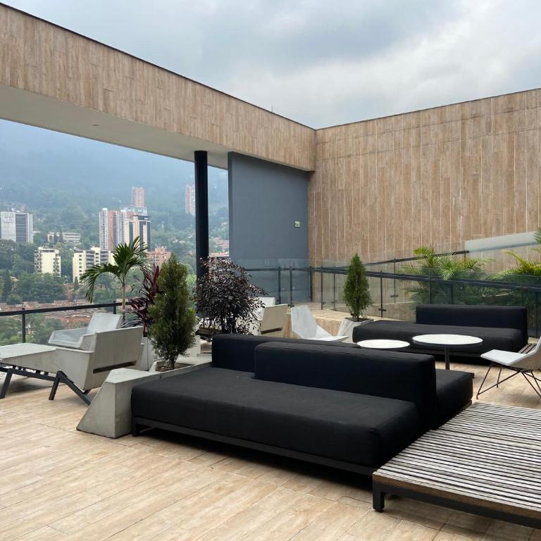 Stylish 1BR with Stunning Pool in Energy - Apartamento - 2