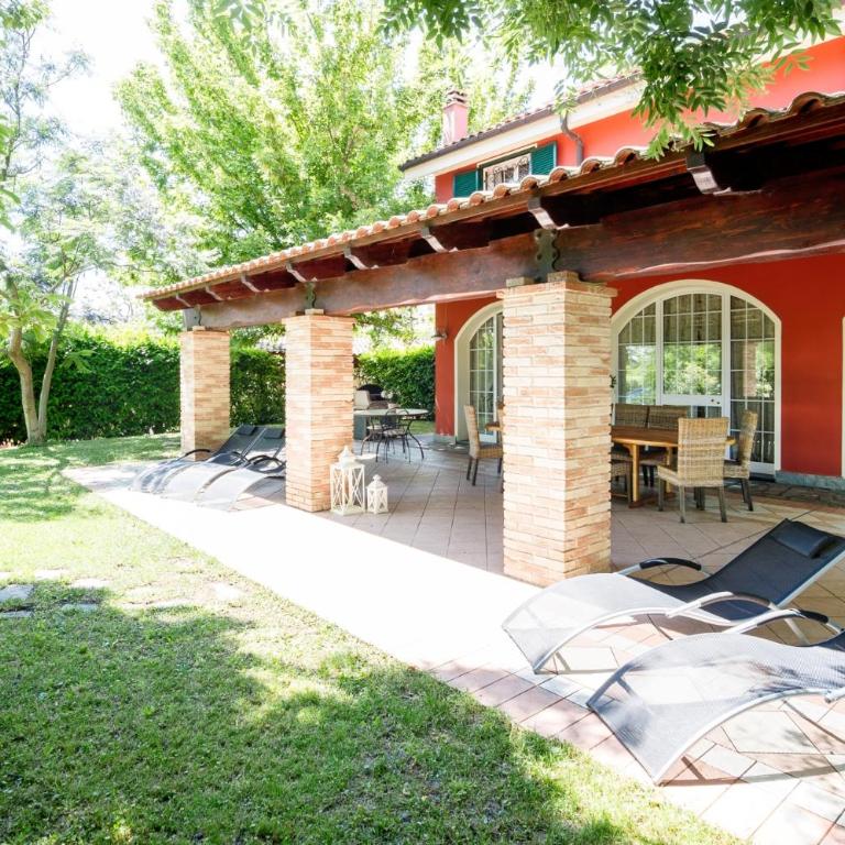 Villa Lisa - Camera Familiare con Vista Giardino - 4