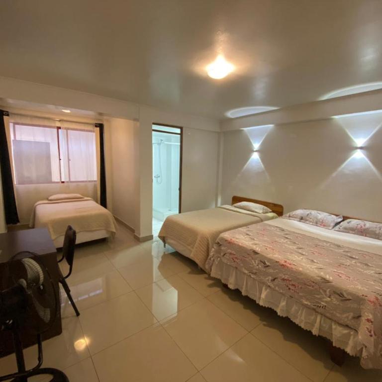 Hotel Orozco - Habitación Triple con baño privado - 7