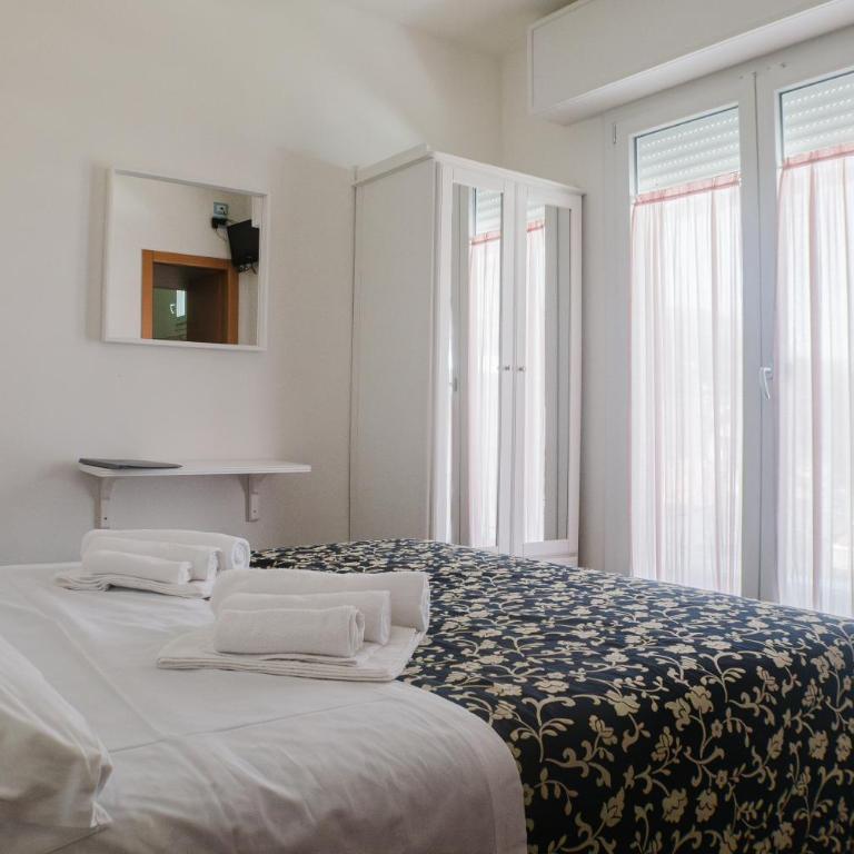 Hotel Jolie - Comfort Double or Twin Room - 2