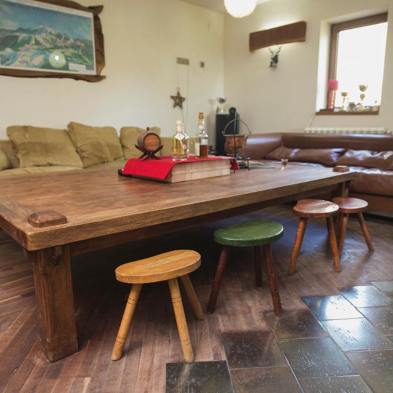 Guesthouse Šejn - Seven-Bedroom House - 13