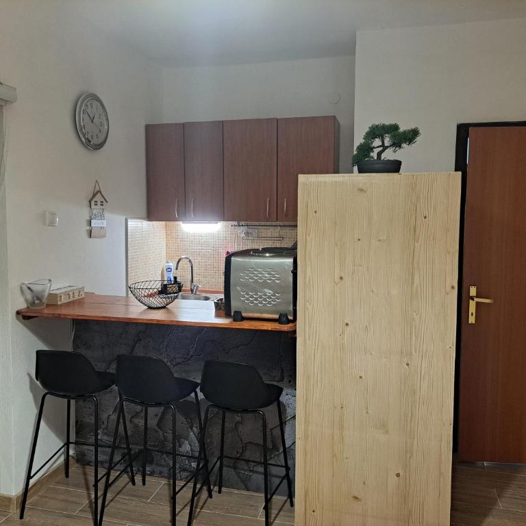 Veronika - One-Bedroom Apartment with Terrace - 7