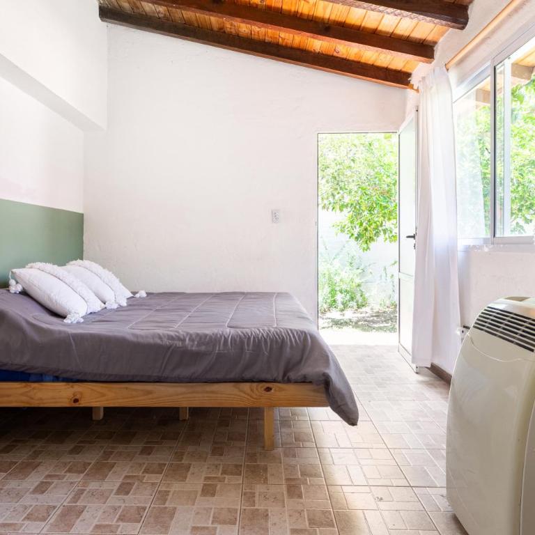 Casa con Jardín y Piscina cerca de Calle Aristides - Villa - 11