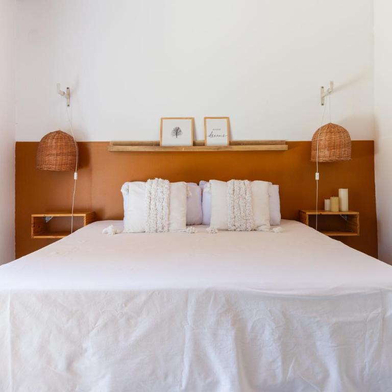 Casa con Jardín y Piscina cerca de Calle Aristides - Villa - 16